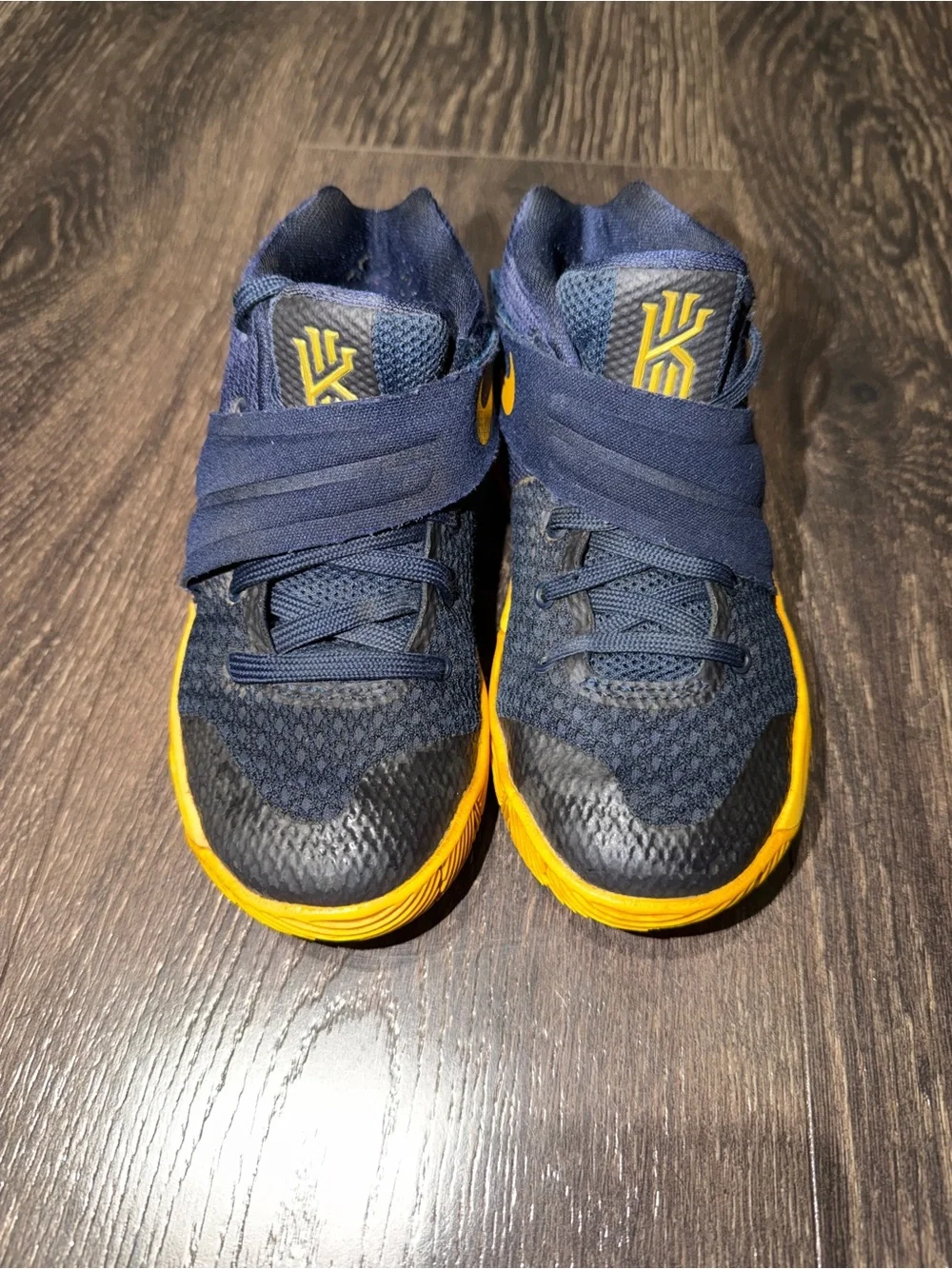 Nike Kyrie 2 Kids Basketball Shoes Navy Gold Yellow Size 11C